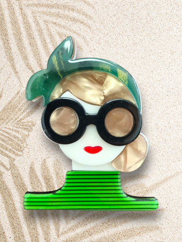 Broche Nénette