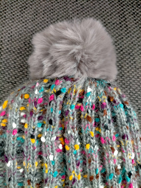 Bonnet Pompon